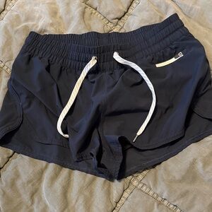 Women's Vuori shorts